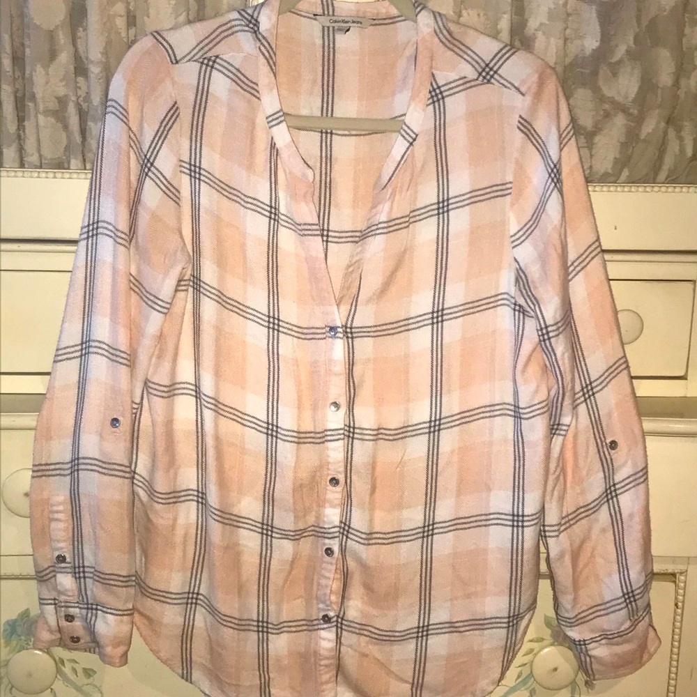 Women’s Calvin Klein button down plaid blouse